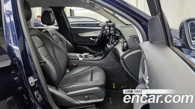 Mercedes-Benz GLC-Class 2018 — ფოტო 7/20