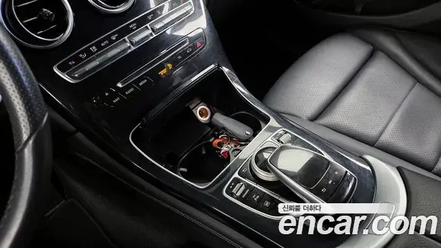 Mercedes-Benz GLC-Class 2018 — ფოტო 2/20