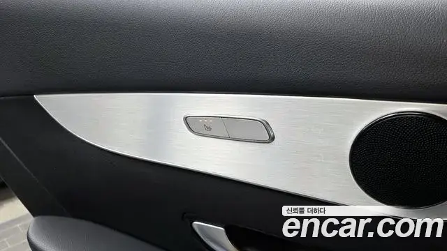 Mercedes-Benz GLC-Class 2018 — ფოტო 6/20