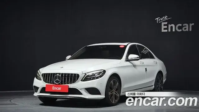 Mercedes-Benz C-Class 2021 — Фото 1/20