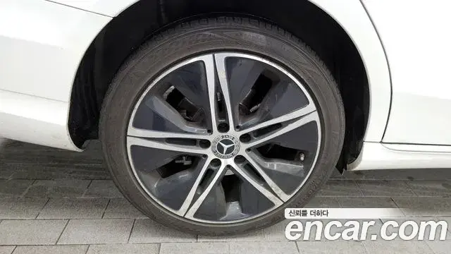 Mercedes-Benz C-Class 2021 — Фото 5/20