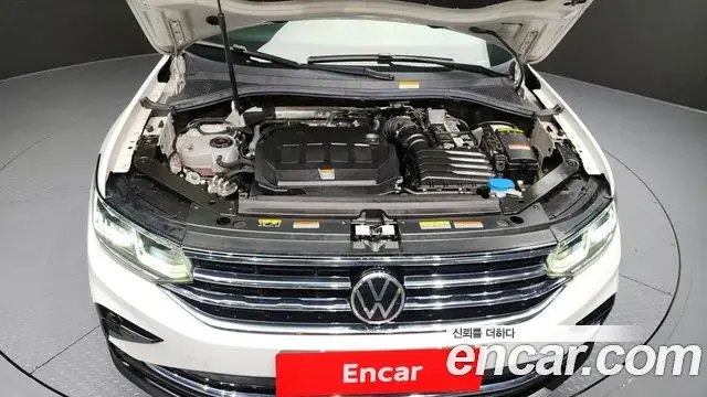 Volkswagen Tiguan 2021 — ფოტო 2/20