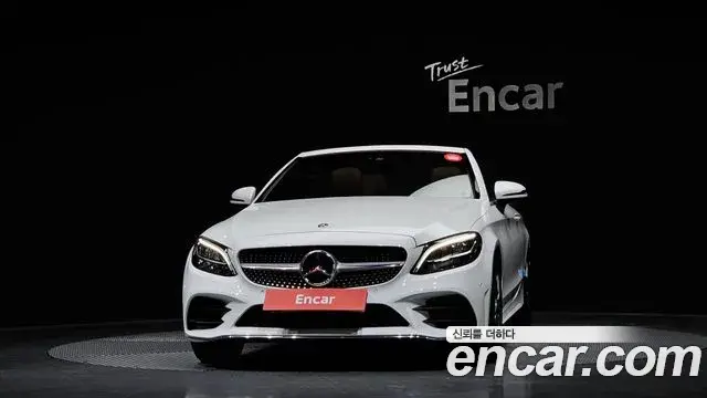 Mercedes-Benz C-Class 2019 — Photo 3/20