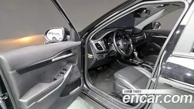 Kia Seltos 2020 — Photo 9/20