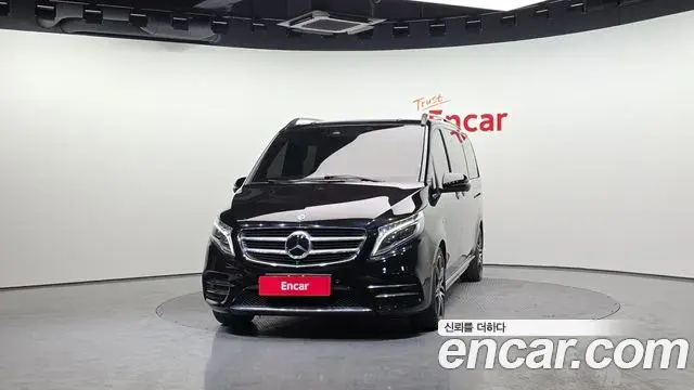 Mercedes-Benz V-Class 2018 — Şəkil 15/20