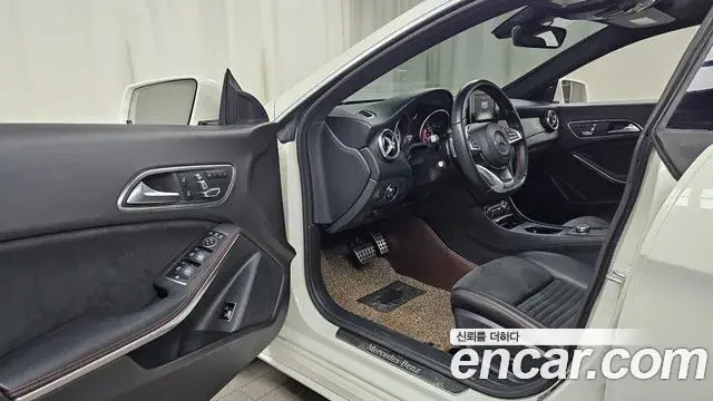 Mercedes-Benz CLA-Class 2018 — ფოტო 16/20