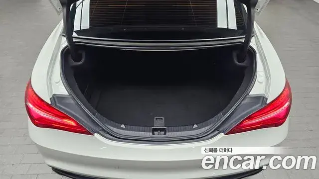 Mercedes-Benz CLA-Class 2018 — ფოტო 18/20