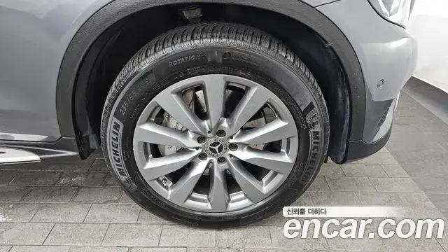 Mercedes-Benz GLC-Class 2018 — ფოტო 18/20