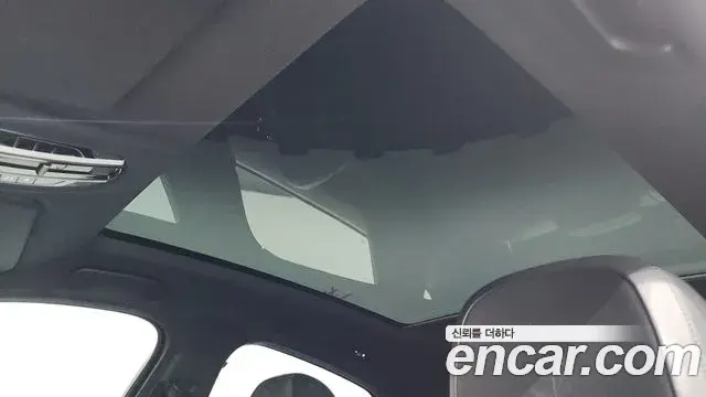 Porsche Cayenne 2021 — ფოტო 13/20