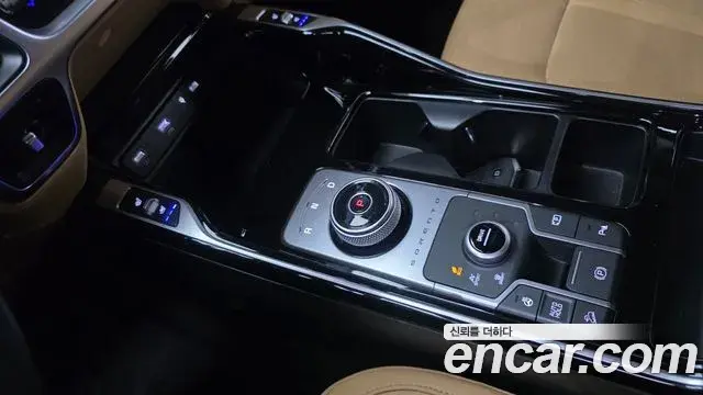 Kia Sorento 2022 — Photo 1/20