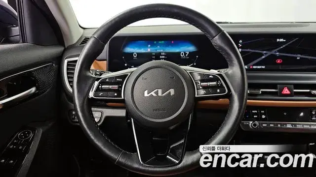 Kia Seltos 2024 — Şəkil 13/20