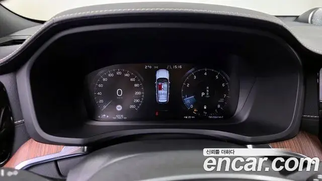 Volvo V60 Cross Country 2021 — ფოტო 17/20