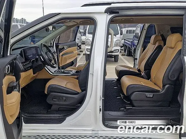 Kia Carnival 2023 — Фото 14/20