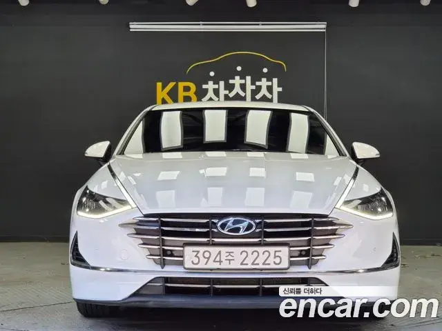 Hyundai Sonata Hybrid 2019 — Photo 11/20