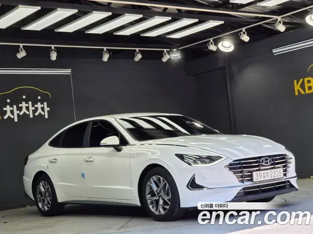 Hyundai Sonata Hybrid 2019 — Photo 2/20