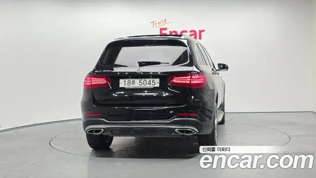 Mercedes-Benz GLC-Class 2019 — Photo 4/20