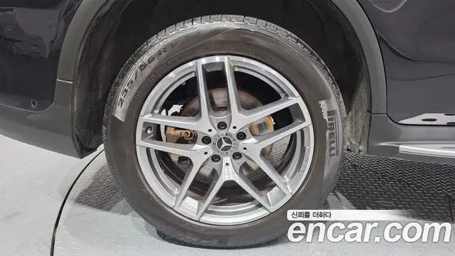 Mercedes-Benz GLC-Class 2019 — Photo 5/20