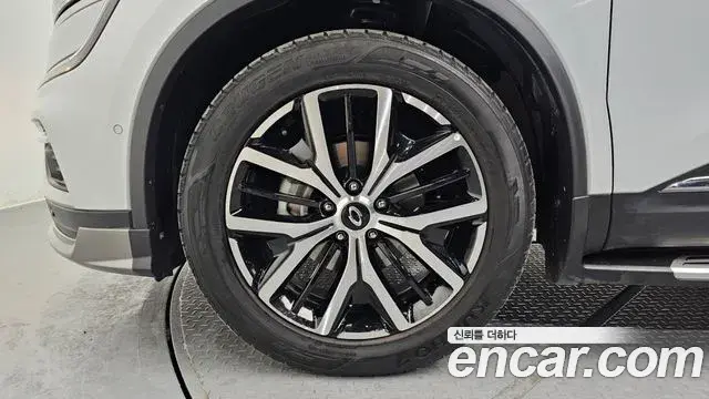Renault Samsung QM6 2020 — ფოტო 11/20