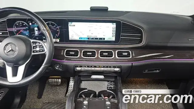 Mercedes-Benz GLE-Class 2021 — Фото 14/20