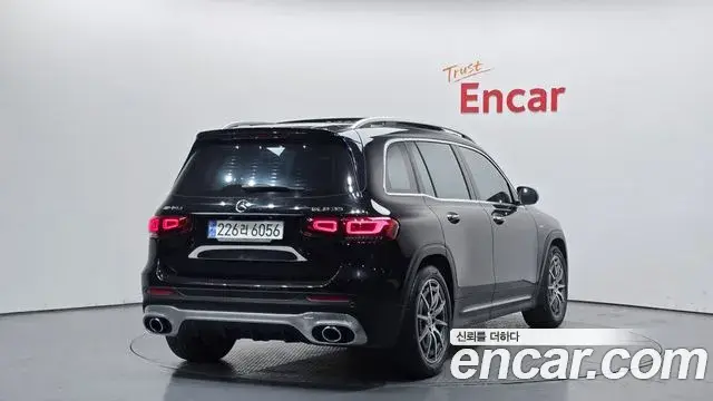 Mercedes-Benz GLB-Class 2022 — Photo 2/20