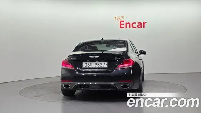 Genesis G70 2018 — Şəkil 8/20