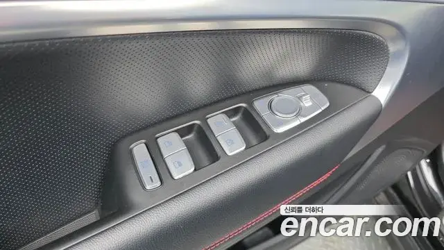 Genesis G70 2018 — Şəkil 1/20