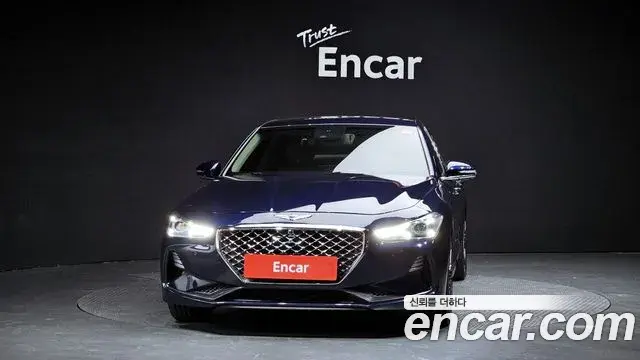 Genesis G70 2018 — ფოტო 8/20