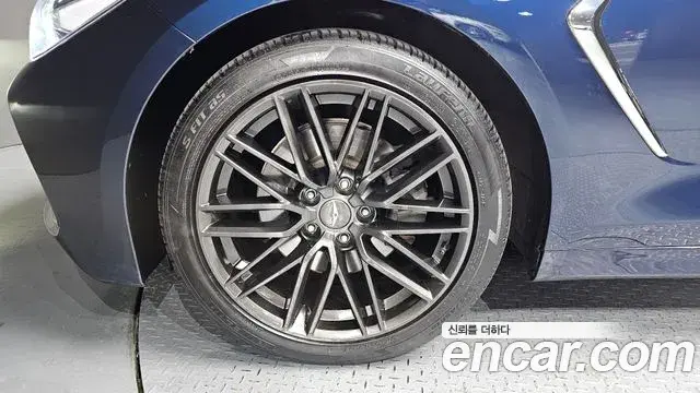 Genesis G70 2018 — ფოტო 2/20