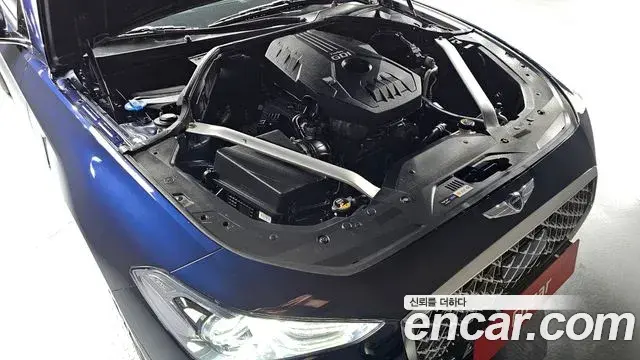 Genesis G70 2018 — ფოტო 16/20