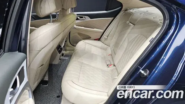 Genesis G70 2018 — ფოტო 20/20