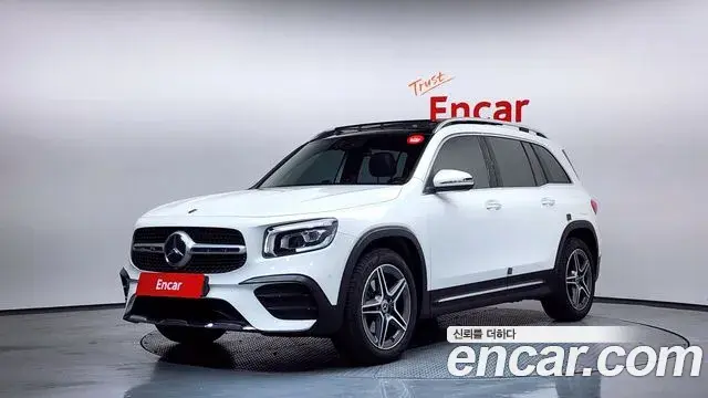 Mercedes-Benz GLB-Class 2021 — Photo 11/20