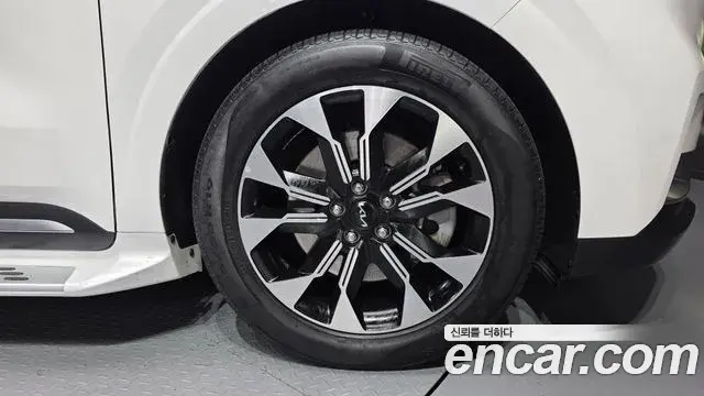 Kia Carnival 2021 — Şəkil 6/20