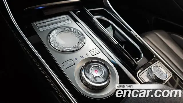Genesis GV80 2021 — Şəkil 9/20