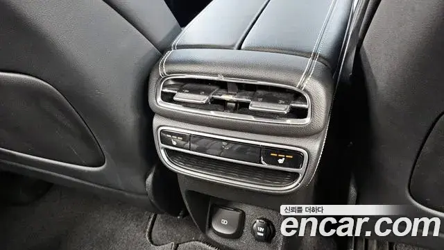 Genesis GV80 2021 — Şəkil 19/20