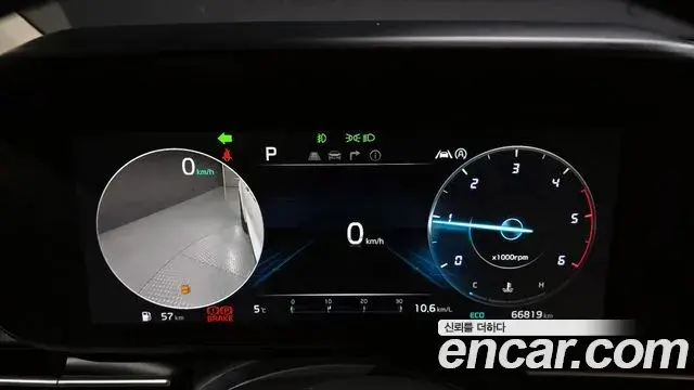 Kia Carnival 2021 — Фото 8/20