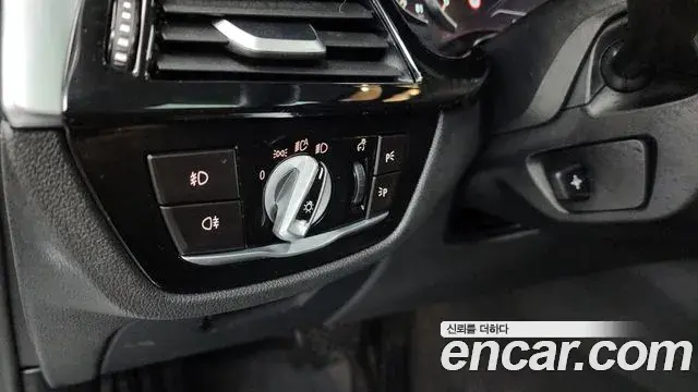 BMW 5 Series 2018 — Photo 10/20
