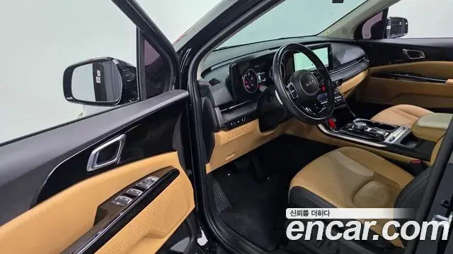 Kia Carnival 2022 — Фото 11/20