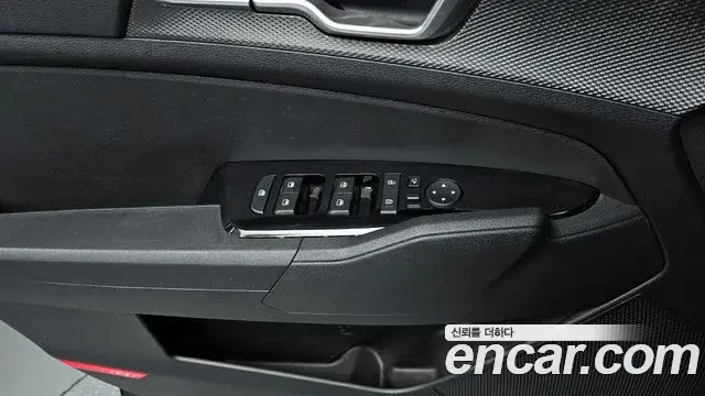Kia Sportage 2021 — Photo 12/20