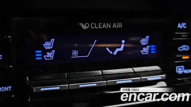 Hyundai Sonata Hybrid 2019 — Şəkil 16/20