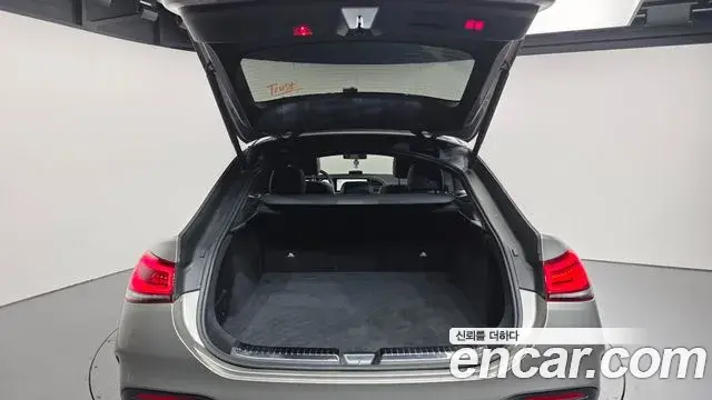 Mercedes-Benz GLE-Class 2021 — Фото 20/20