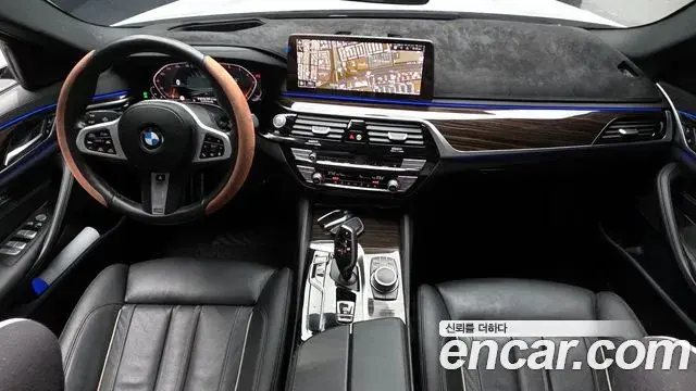 BMW 5 Series 2022 — Фото 7/20