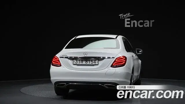 Mercedes-Benz C-Class 2018 — Şəkil 17/20