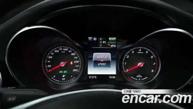 Mercedes-Benz C-Class 2018 — Şəkil 10/20