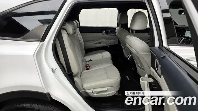 Kia Sorento 2020 — Şəkil 15/20
