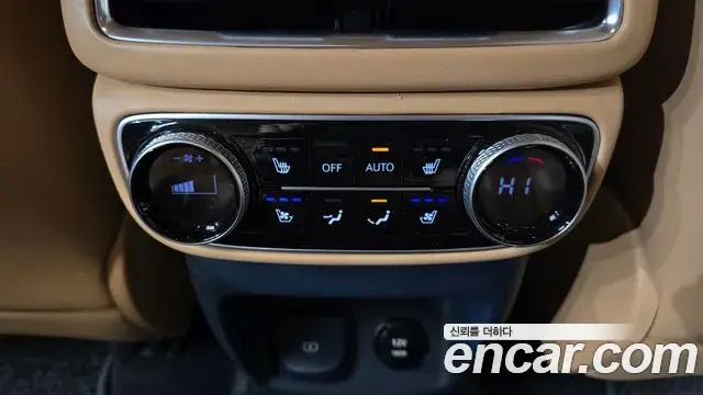 Genesis GV80 2020 — Photo 15/20