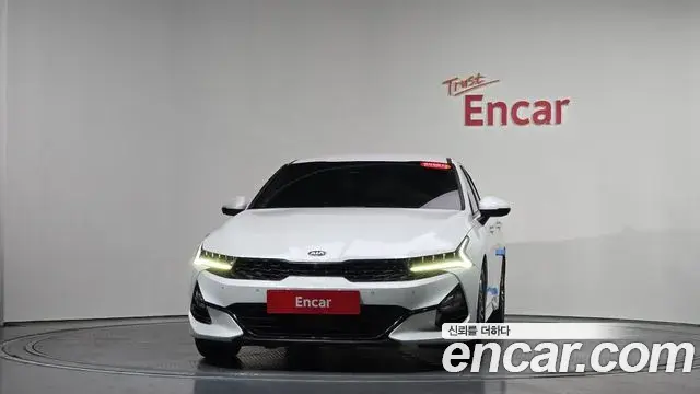 Kia K5 2020 — ფოტო 18/20