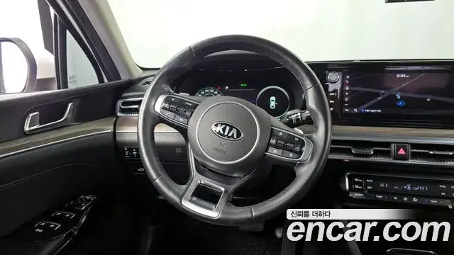 Kia K5 2020 — ფოტო 13/20