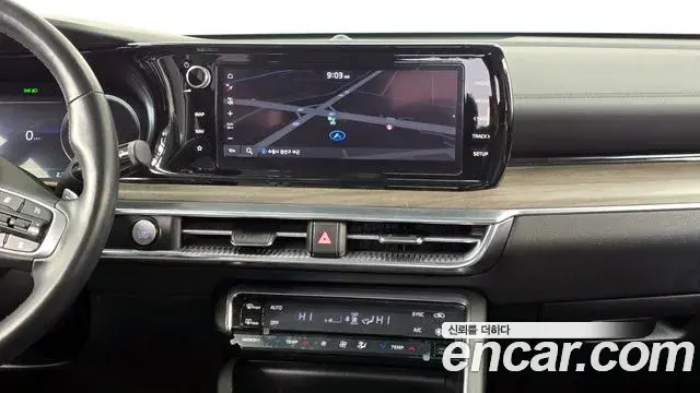 Kia K5 2020 — ფოტო 6/20