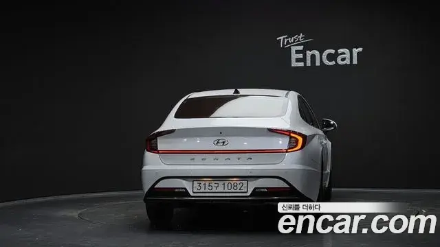 Hyundai Sonata Hybrid 2019 — ფოტო 11/20