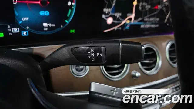 Mercedes-Benz E-Class 2021 — Şəkil 14/20